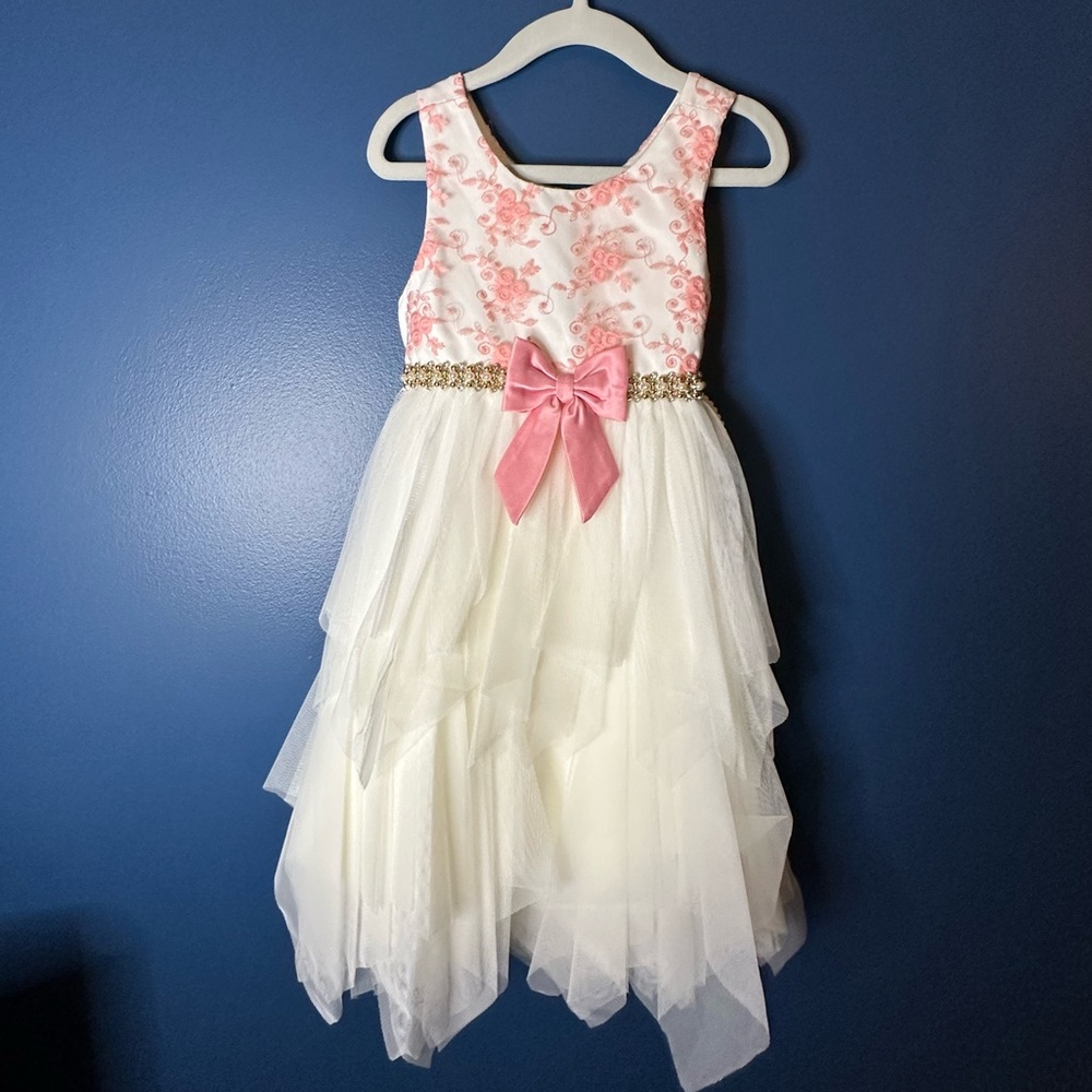 American Princess cream/pink dress size 4